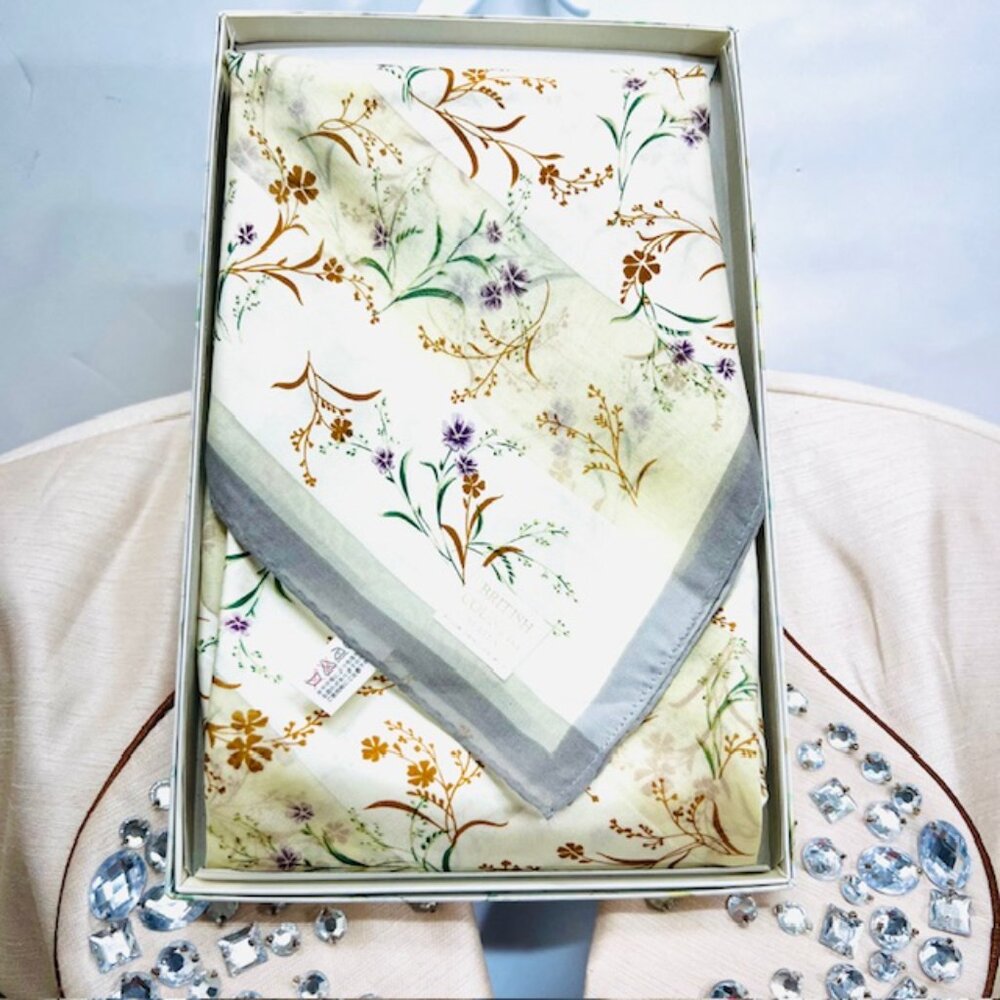 New W/ Box Elegant British Counrty Scarf 100% Silk Chiffon Satin 34"Ivery Floral - Picture 4 of 13